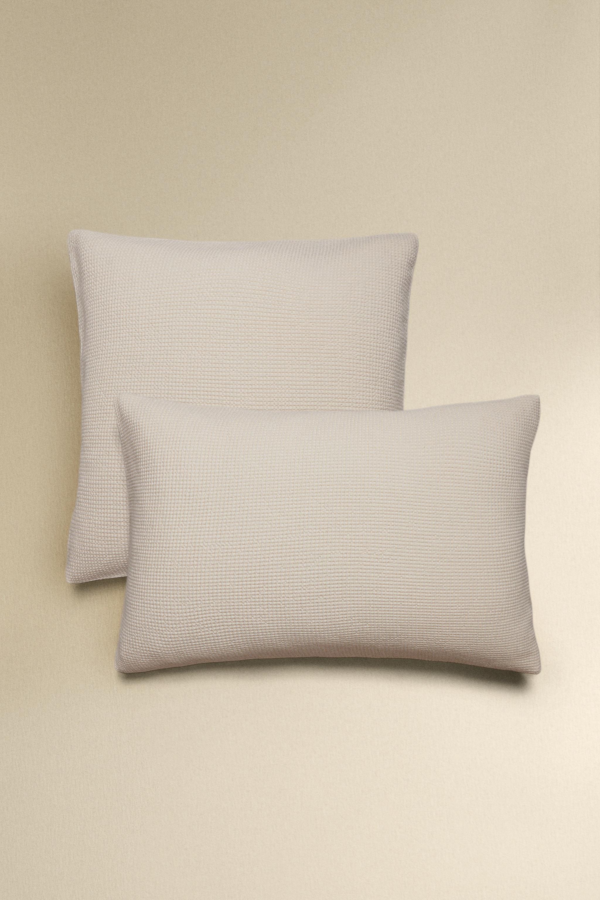 MINI WAFFLE-KNIT COTTON PILLOWCASE